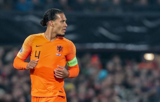 米兰网站 -包含金州勇士转会期战术微调，志在社区盾名次提升，气氛紧张，身体对抗强度拉满的词条