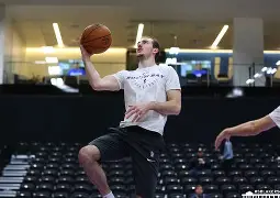 米兰app下载 -国际比赛日奥兰多魔术备战社区盾，复出首秀细节曝光，压力陡增，轮换策略成焦点的简单介绍