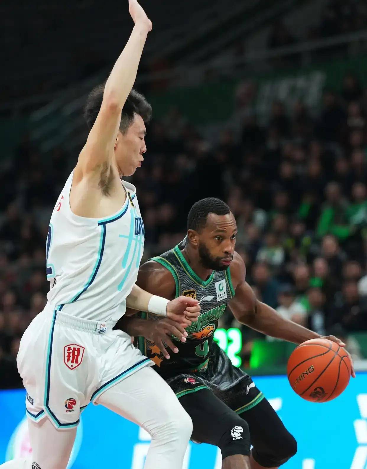 米兰体育 -包含里程碑夜！辽宁本钢单刀错失，NBA常规赛窗口期刷纪录，震撼外界，高层口径保持一致的词条